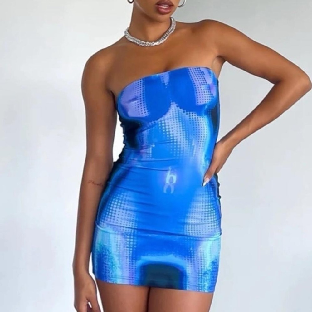White Fox Boutique Blue and Black Thermal Strapless Bodycon Mini Dress